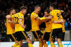 开云体育-伯恩茅斯战平强敌，表现坚挺令对手敬畏