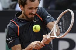 开云体育登录-美国网球队翻盘意大利网球队，梅德韦杰夫惊艳世界的简单介绍