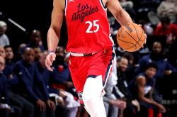 开云体育-希腊男篮爆冷凯尔特人，西蒙斯一己之力扛起全队的简单介绍