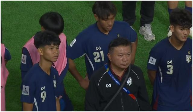 关于球场上的对抗让观众眼前一亮的信息