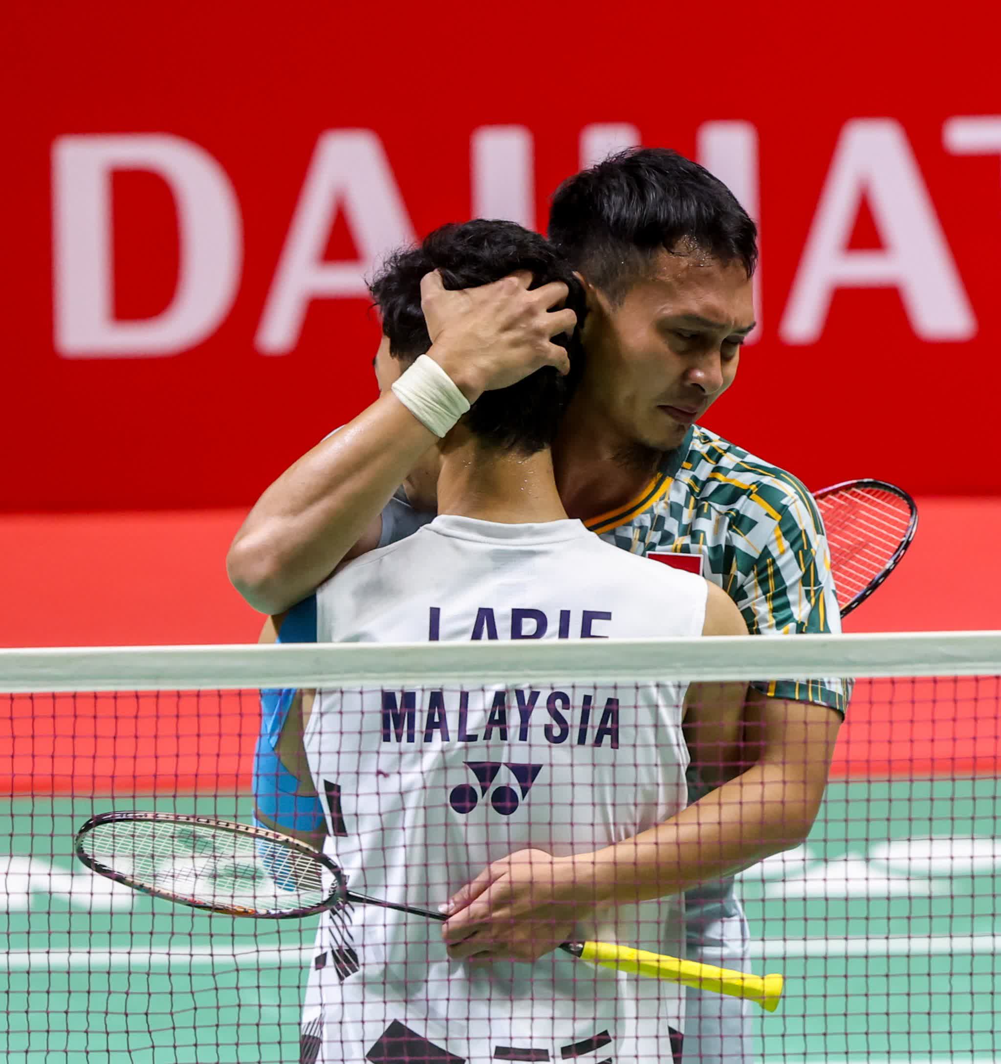 包含印尼羽毛球队血洗印度羽毛球队，陶菲克绝境逆转的词条