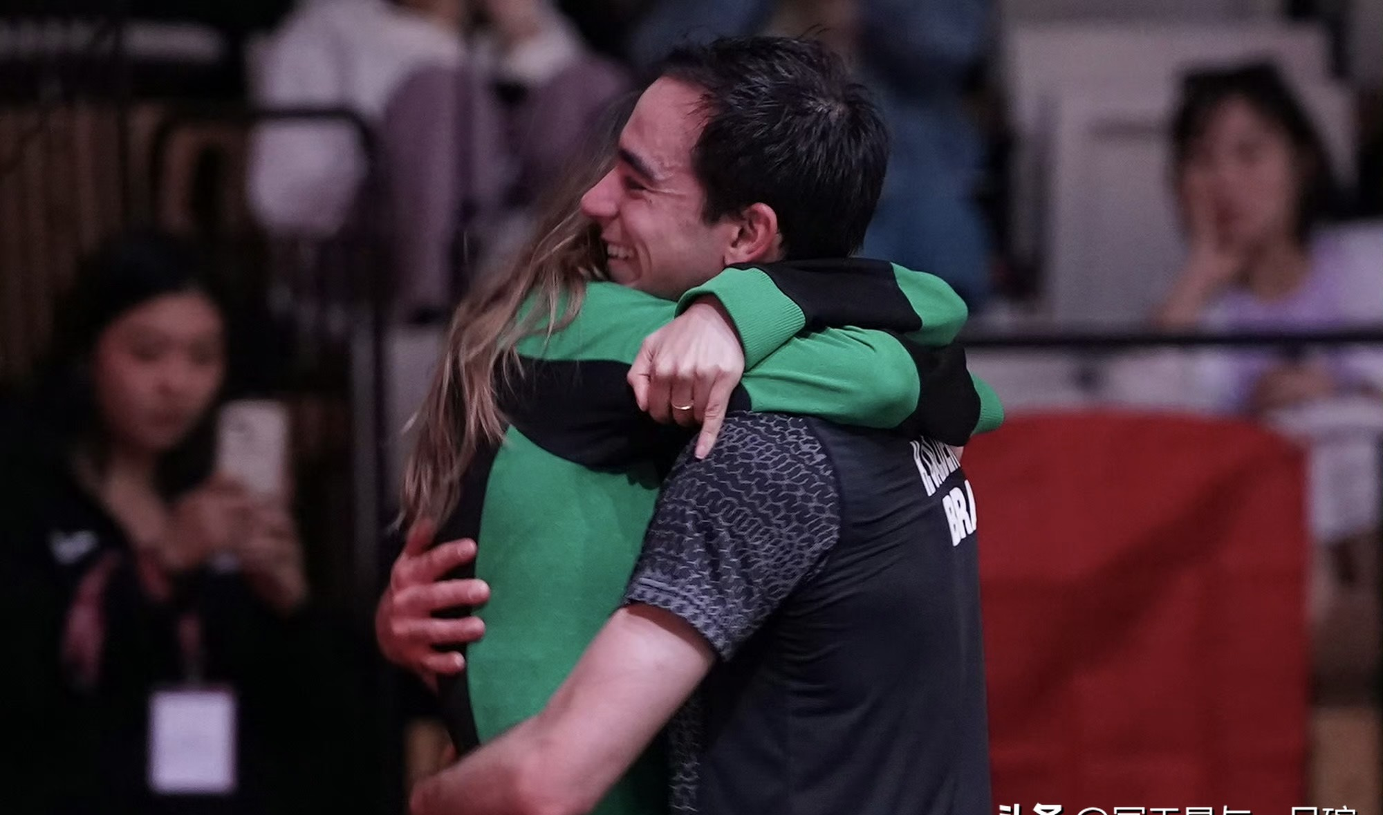 奥地利乒乓球队险胜法国乒乓球队，波尔送出助攻的简单介绍